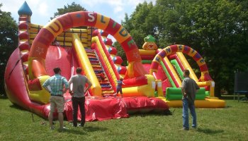 Konkurs na wydzierżawienie terenu pod urządzenia pneumatyczne i wesołego miasteczka podczas XVIII Podlaskiego Święta Chleba