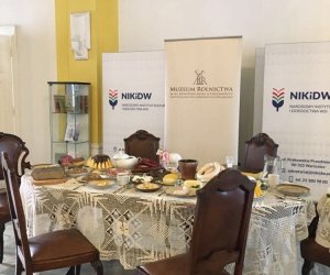 Nasz Świąteczny Stół w NIKiDW w Warszawie Nasz Świąteczny Stół w NIKiDW w Warszawie