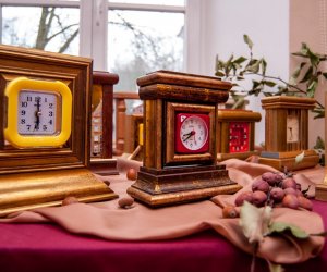 WSZYSTKO MA SWÓJ CZAS. ZEGARY KS. JANA GROCHOWSKIEGO WSZYSTKO MA SWÓJ CZAS. ZEGARY KS. JANA GROCHOWSKIEGO