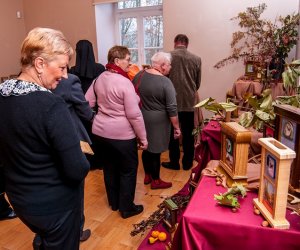 WSZYSTKO MA SWÓJ CZAS. ZEGARY KS. JANA GROCHOWSKIEGO WSZYSTKO MA SWÓJ CZAS. ZEGARY KS. JANA GROCHOWSKIEGO