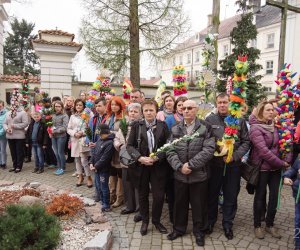 Codziennik Muzealny - Palma wielkanocna w dawnych tradycjach Codziennik Muzealny - Palma wielkanocna w dawnych tradycjach