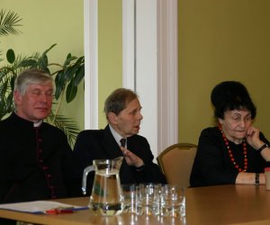 OKLEJANKI ŁOWICKIE I KURPIOWSKIE OKLEJANKI ŁOWICKIE I KURPIOWSKIE