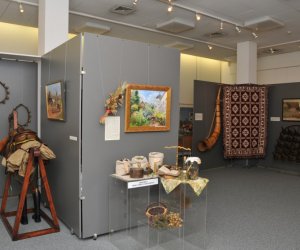 Wystawa z okazji jubileuszu 50-lecia Muzeum i 30 lat współpracy z SGGW pt."50 lat Muzeum Rolnictwa im. ks. Krzysztofa Kluka w Ciechanowcu" Wystawa z okazji jubileuszu 50-lecia Muzeum i 30 lat współpracy z SGGW pt."50 lat Muzeum Rolnictwa im. ks. Krzysztofa Kluka w Ciechanowcu"