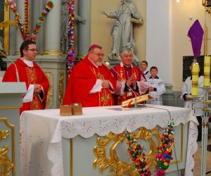 Prezentacja palm na Mszy Świetęj Prezentacja palm na Mszy Świetęj