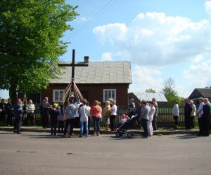 Zwyczaj święcenia pól – dawniej i dzisiaj… Zwyczaj święcenia pól – dawniej i dzisiaj…
