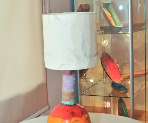 Baśniowa Kraina – Ceramika Ewy Wołk i malarstwo Andrzeja Kuhna Baśniowa Kraina – Ceramika Ewy Wołk i malarstwo Andrzeja Kuhna