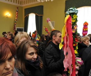 Niedziela Palmowa Rozstrzygnięcie XV Konkursu na Wykonanie Palmy Wielkanocnej Niedziela Palmowa Rozstrzygnięcie XV Konkursu na Wykonanie Palmy Wielkanocnej