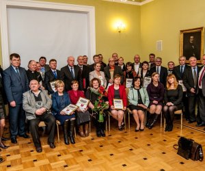 Podsumowanie Konkursu na Najlepiej Zachowany Zabytek Wiejskiego Budownictwa Drewnianego w Województwie Podlaskim w 2015 r. Podsumowanie Konkursu na Najlepiej Zachowany Zabytek Wiejskiego Budownictwa Drewnianego w Województwie Podlaskim w 2015 r.