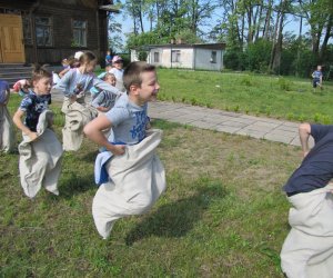 DZIEŃ DZIECKA Z "PRZYJACIÓŁMI Z DZIECIŃSTWA" DZIEŃ DZIECKA Z "PRZYJACIÓŁMI Z DZIECIŃSTWA"
