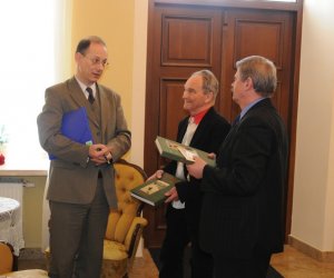 WYSTAWA CZASOWA PT. RODZINY KRESOWE I ICH SPUŚCIZNA WYSTAWA CZASOWA PT. RODZINY KRESOWE I ICH SPUŚCIZNA