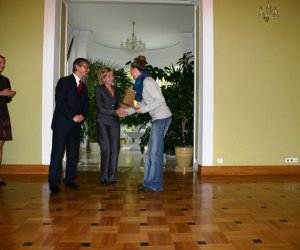 Konkurs na Najlepiej Zachowany Zabytek Wiejskiego Budownictwa Drewnianego w Województwie Podlaskim w 2009 roku Konkurs na Najlepiej Zachowany Zabytek Wiejskiego Budownictwa Drewnianego w Województwie Podlaskim w 2009 roku