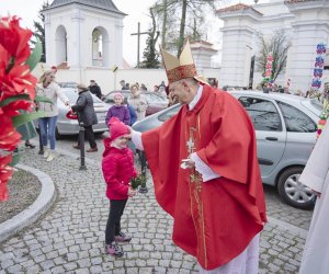 Podsumowanie XX Konkursu na Wykonanie Palmy Wielkanocnej oraz uroczystości Niedzieli Palmowej w Ciechanowcu Podsumowanie XX Konkursu na Wykonanie Palmy Wielkanocnej oraz uroczystości Niedzieli Palmowej w Ciechanowcu
