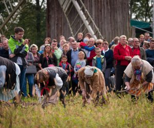 Impreza plenerowa - Jesień w Polu i Zagrodzie Impreza plenerowa - Jesień w Polu i Zagrodzie