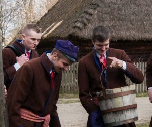 Podlaskie Kukulki w Muzeum Rolnictwa w Ciechanowcu Podlaskie Kukulki w Muzeum Rolnictwa w Ciechanowcu