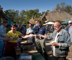 JESIEŃ W POLU I ZAGRODZIE w ramach Europejskich Dni Dziedzictwa 18 września 2016 r. JESIEŃ W POLU I ZAGRODZIE w ramach Europejskich Dni Dziedzictwa 18 września 2016 r.