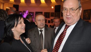 Odznaka honorowa "Zasłużony dla Rolnictwa" dla dyrektor Muzeum Doroty Łapiak