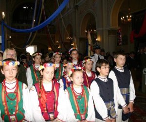 ZIELONE ŚWIĄTKI POD WIATRAKIEM