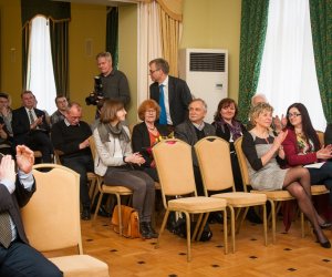 "PODLASIE NA DAWNYCH MAPACH RZECZYPOSPOLITEJ OBOJGA NARODÓW Z KOLEKCJI DOKTORA TOMASZA NIEWODNICZAŃSKIEGO W ZBIORACH ZAMKU KRÓLEWSKIEGO W WARSZAWIE - MUZEUM" "PODLASIE NA DAWNYCH MAPACH RZECZYPOSPOLITEJ OBOJGA NARODÓW Z KOLEKCJI DOKTORA TOMASZA NIEWODNICZAŃSKIEGO W ZBIORACH ZAMKU KRÓLEWSKIEGO W WARSZAWIE - MUZEUM"