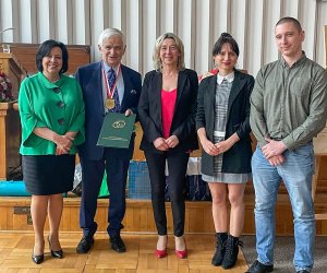 Obchody 50-lecia pracy naukowej prof. Adama Dobrońskiego Obchody 50-lecia pracy naukowej prof. Adama Dobrońskiego