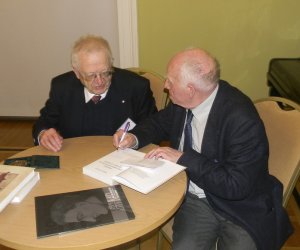 "Rośliny w farmacji" XXII Sympozjum Historii Farmacji w Muzeum Rolnictwa im. ks. K. Kluka w Ciechanowcu "Rośliny w farmacji" XXII Sympozjum Historii Farmacji w Muzeum Rolnictwa im. ks. K. Kluka w Ciechanowcu