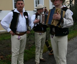 XXVIII KONKURS GRY NA INSTRUMENTACH PASTERSKICH im. Kazimierza Uszyńskiego XXVIII KONKURS GRY NA INSTRUMENTACH PASTERSKICH im. Kazimierza Uszyńskiego