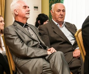 "Skansen...Ciechanowiec, Okolice" malarstwo Franciszka Ryszarda Mazurka "Skansen...Ciechanowiec, Okolice" malarstwo Franciszka Ryszarda Mazurka