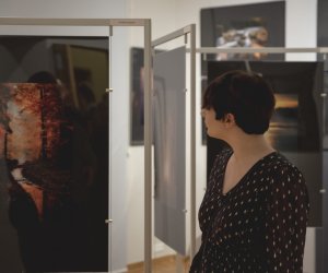 "Na skraju światła" - fotorelacja z wernisażu