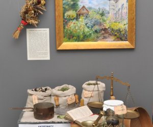 Wystawa z okazji jubileuszu 50-lecia Muzeum i 30 lat współpracy z SGGW pt."50 lat Muzeum Rolnictwa im. ks. Krzysztofa Kluka w Ciechanowcu" Wystawa z okazji jubileuszu 50-lecia Muzeum i 30 lat współpracy z SGGW pt."50 lat Muzeum Rolnictwa im. ks. Krzysztofa Kluka w Ciechanowcu"