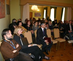 V Sympozjum z cyklu "Warto zapytać o kulturę" V Sympozjum z cyklu "Warto zapytać o kulturę"