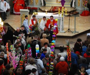 Prezentacja palm na Mszy Świetęj Prezentacja palm na Mszy Świetęj