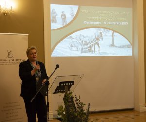 Konferencja "Wieś w Polsce i krajach sąsiednich 1944-1989. Społeczeństwo i gospodarka" - fotorelacja Konferencja "Wieś w Polsce i krajach sąsiednich 1944-1989. Społeczeństwo i gospodarka" - fotorelacja