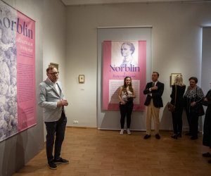 „NORBLIN - obserwator i wizjoner. Grafika i malarstwo ze zbiorów Zamku Królewskiego w Warszawie”. „NORBLIN - obserwator i wizjoner. Grafika i malarstwo ze zbiorów Zamku Królewskiego w Warszawie”.