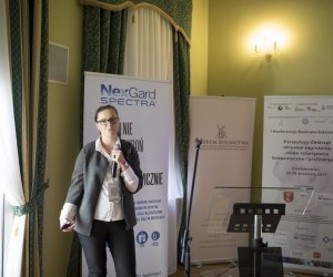 „Parazytozy zwierząt – aktualne zagrożenia – nowe rozwiązania terapeutycznie i profilaktyczne” „Parazytozy zwierząt – aktualne zagrożenia – nowe rozwiązania terapeutycznie i profilaktyczne”