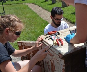 Nowe sprzęty wzbogaciły wyposażenie pracowni konserwatorskiej Nowe sprzęty wzbogaciły wyposażenie pracowni konserwatorskiej