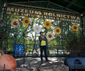 JESIEŃ W POLU I ZAGRODZIE w ramach Europejskich Dni Dziedzictwa 18 września 2016 r. JESIEŃ W POLU I ZAGRODZIE w ramach Europejskich Dni Dziedzictwa 18 września 2016 r.