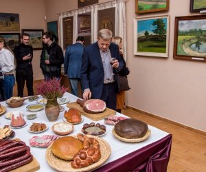 WYSTAWA CZASOWA POD TYTUŁEM "TWÓRCZOŚĆ PLASTYCZNA WOJCIECHA BOGUCKIEGO Z CIECHANOWCA"