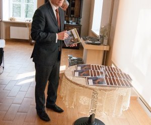 Naczynia z Bolesławca po raz pierwszy z Cepelią na Podlasiu Naczynia z Bolesławca po raz pierwszy z Cepelią na Podlasiu