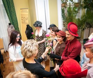 DOKĄD SIĘGAM PAMIĘCIĄ. MODA KOBIECA W LATACH 1890 - 1990" NOWA WYSTAWA CZASOWA JUŻ OTWARTA! DOKĄD SIĘGAM PAMIĘCIĄ. MODA KOBIECA W LATACH 1890 - 1990" NOWA WYSTAWA CZASOWA JUŻ OTWARTA!