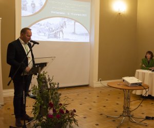 Konferencja "Wieś w Polsce i krajach sąsiednich 1944-1989. Społeczeństwo i gospodarka" - fotorelacja Konferencja "Wieś w Polsce i krajach sąsiednich 1944-1989. Społeczeństwo i gospodarka" - fotorelacja