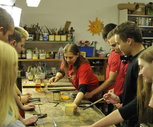 Nowe sprzęty wzbogaciły wyposażenie pracowni konserwatorskiej Nowe sprzęty wzbogaciły wyposażenie pracowni konserwatorskiej