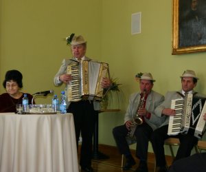 PISANKI Z PODLASIA, ZIEMI AUGUSTOWSKIEJ I SUWALSKIEJ PISANKI Z PODLASIA, ZIEMI AUGUSTOWSKIEJ I SUWALSKIEJ