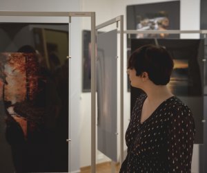 "Na skraju światła" - fotorelacja z wernisażu