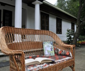 Narodowe Czytanie "Pana Tadeusza" w Muzeum Rolnictwa im. ks Krzysztofa Kluka w Ciechanowcu Narodowe Czytanie "Pana Tadeusza" w Muzeum Rolnictwa im. ks Krzysztofa Kluka w Ciechanowcu