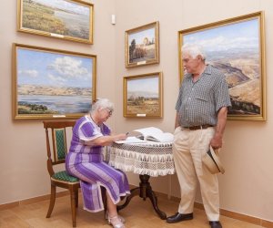 "Z PLENERÓW W MAGICZNYCH ZAKĄTKACH ŚWIATA" WYSTAWA MALARSTWA FRANCISZKA RYSZARDA MAZURKA "Z PLENERÓW W MAGICZNYCH ZAKĄTKACH ŚWIATA" WYSTAWA MALARSTWA FRANCISZKA RYSZARDA MAZURKA