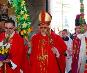 Prezentacja palm na Mszy Świetęj Prezentacja palm na Mszy Świetęj