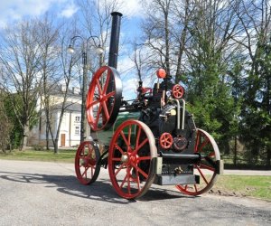 Najstarsza lokomobila parowa w Muzeum Rolnictwa im. ks. Krzysztofa Kluka w Ciechanowcu