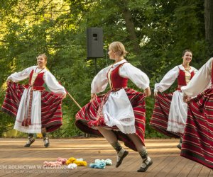 Podlaska Oktawa Kultur 2013 - występ ZPiT Uniwersytetu Wileńskiego w Muzeum Rolnictwa - fotorelacja