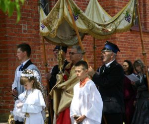 ZIELONE ŚWIĄTKI POD WIATRAKIEM