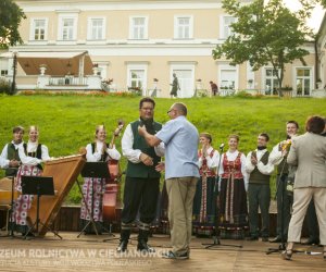 Podlaska Oktawa Kultur 2013 - występ ZPiT Uniwersytetu Wileńskiego w Muzeum Rolnictwa - fotorelacja