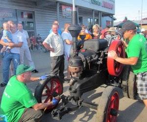 Nasze ciągniki na dożynkach gminnych w Szepietowie Nasze ciągniki na dożynkach gminnych w Szepietowie